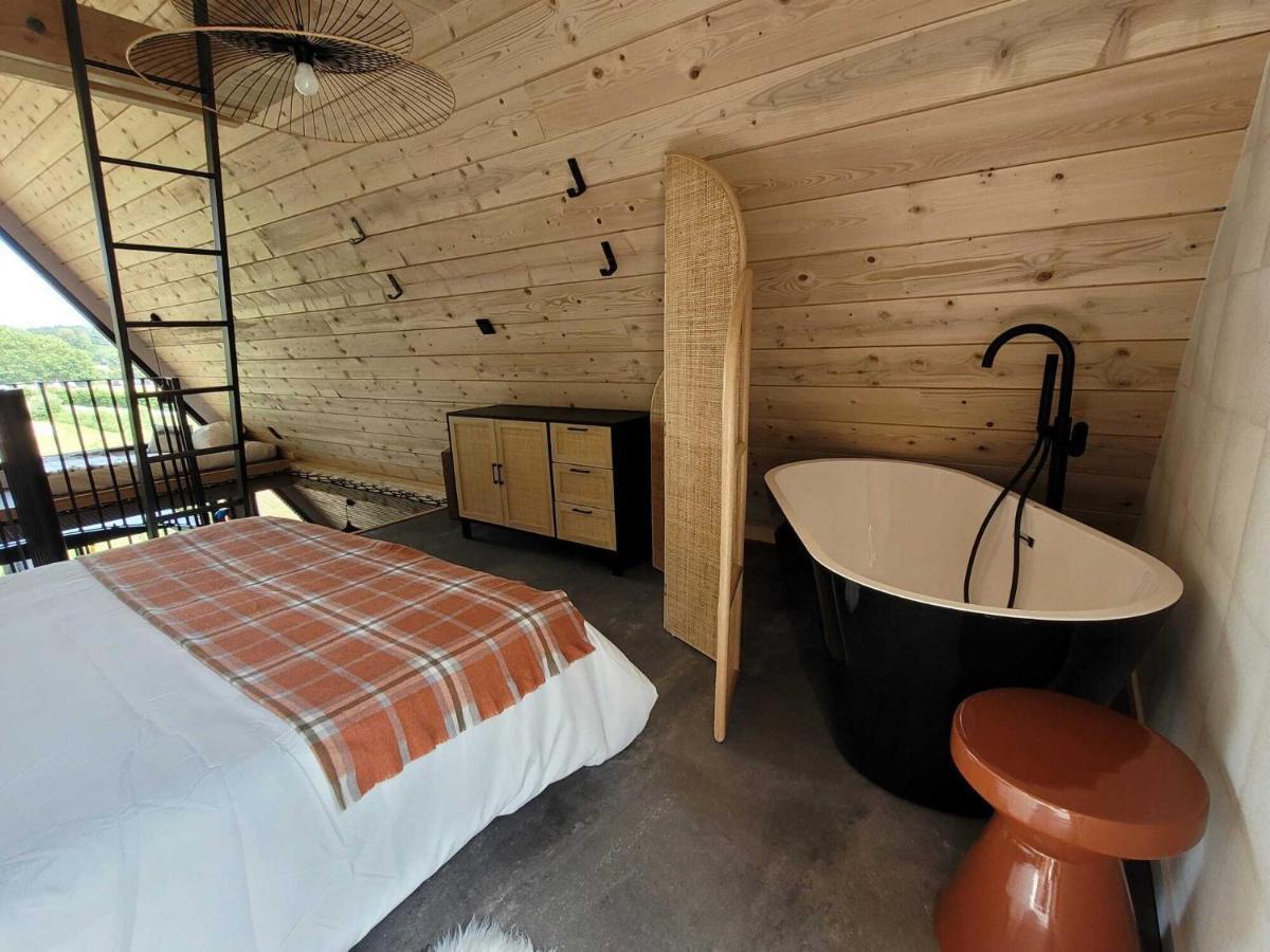 Les Deltas Du Lac Chambon-sur-Lac Room photo